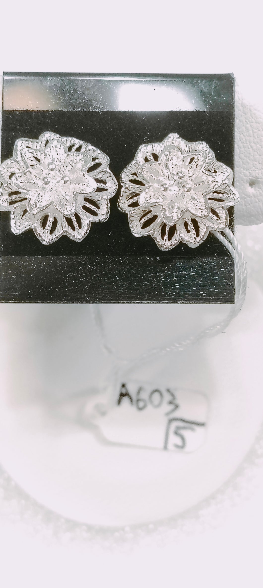 603 Silvery Jewlery