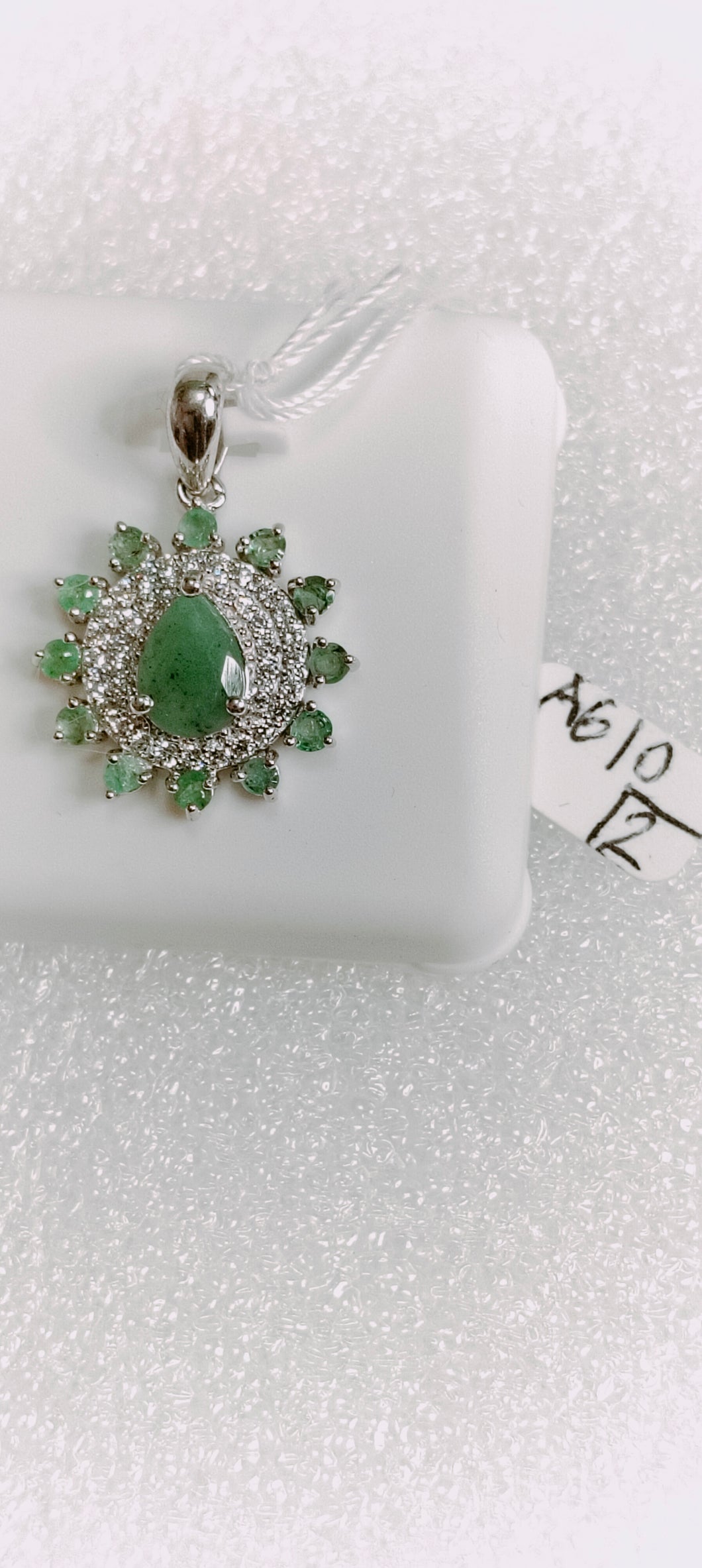 610 Silvery Jewelry