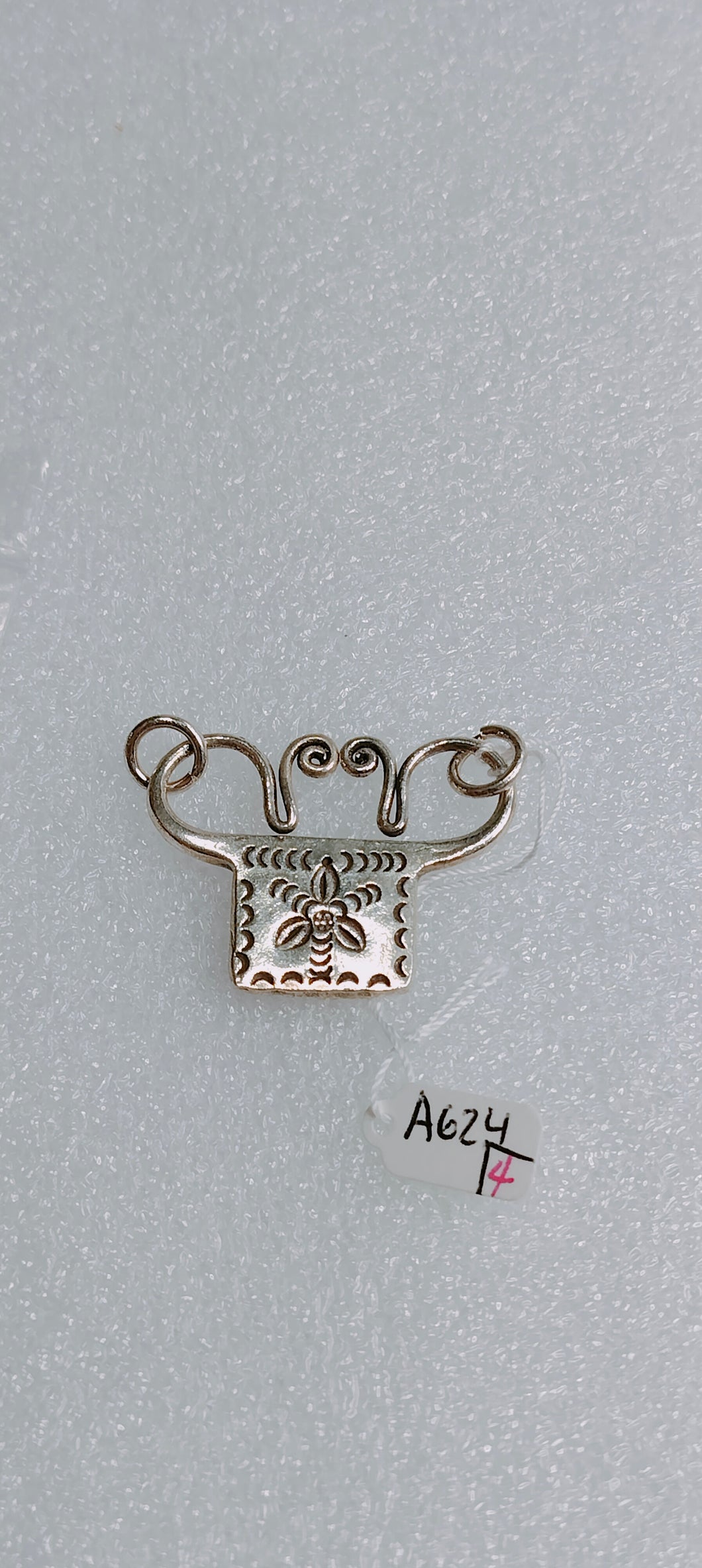 624 Silvery Jewelry