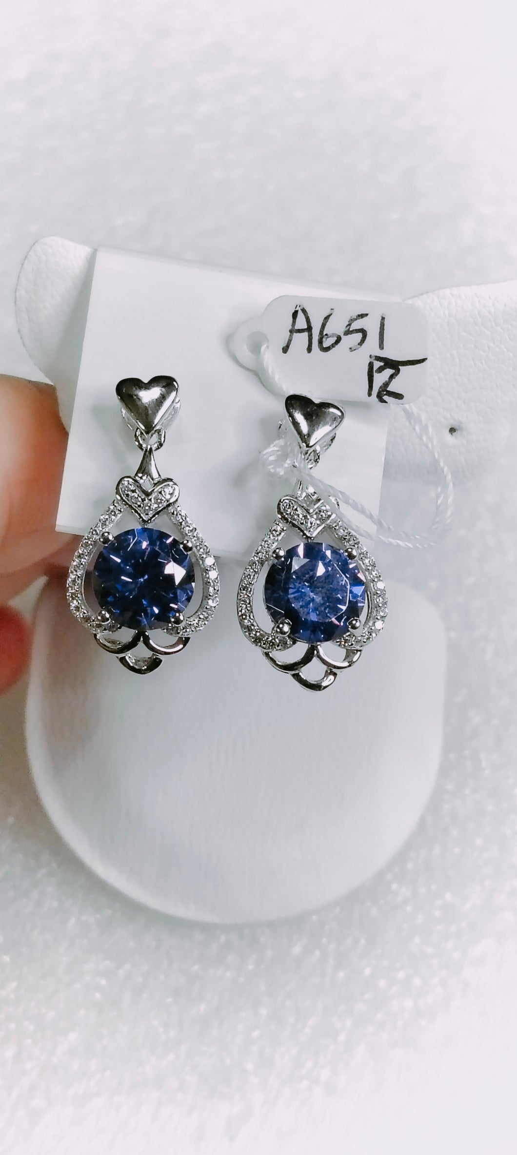 651 Silvery Jewelry