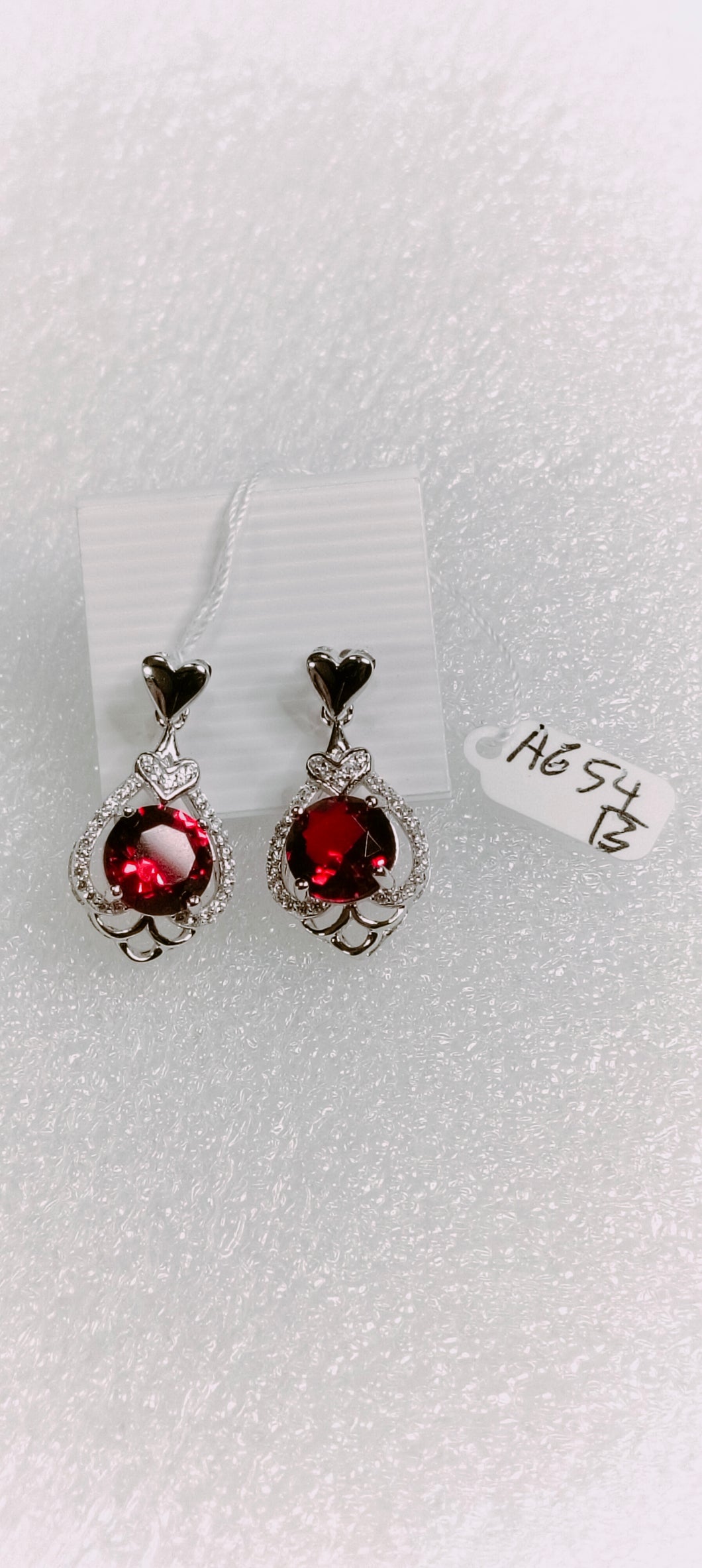 654 Silvery Jewelry