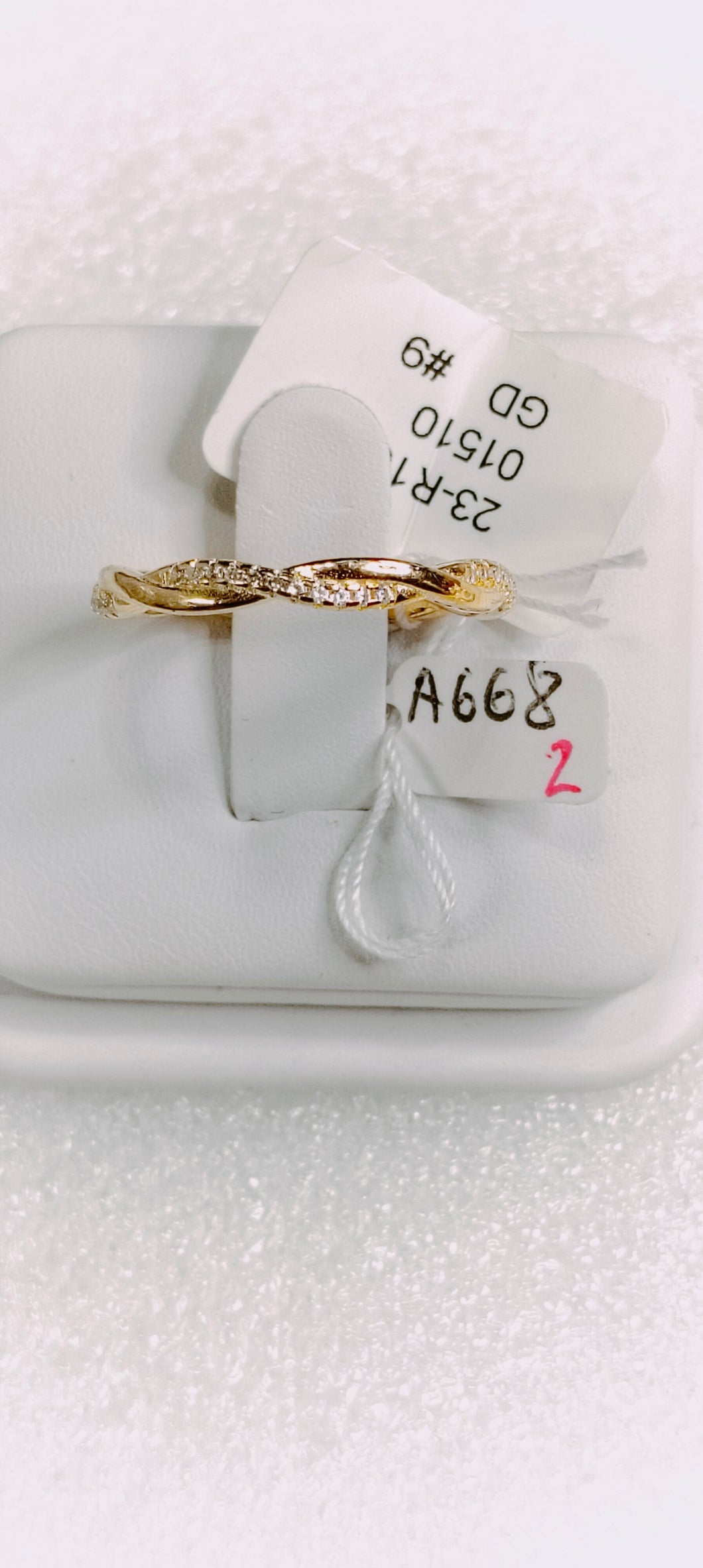 668 Silvery Jewelry