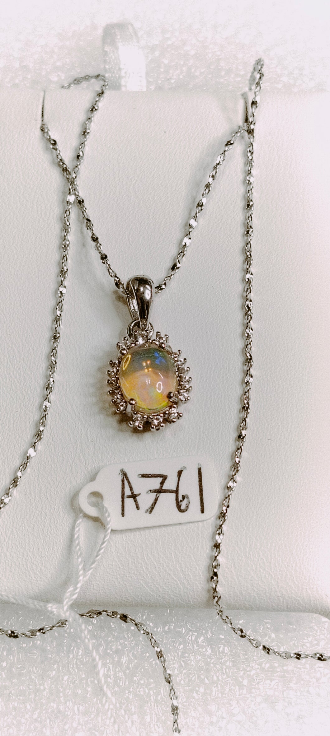 761 Silvery Jewelry