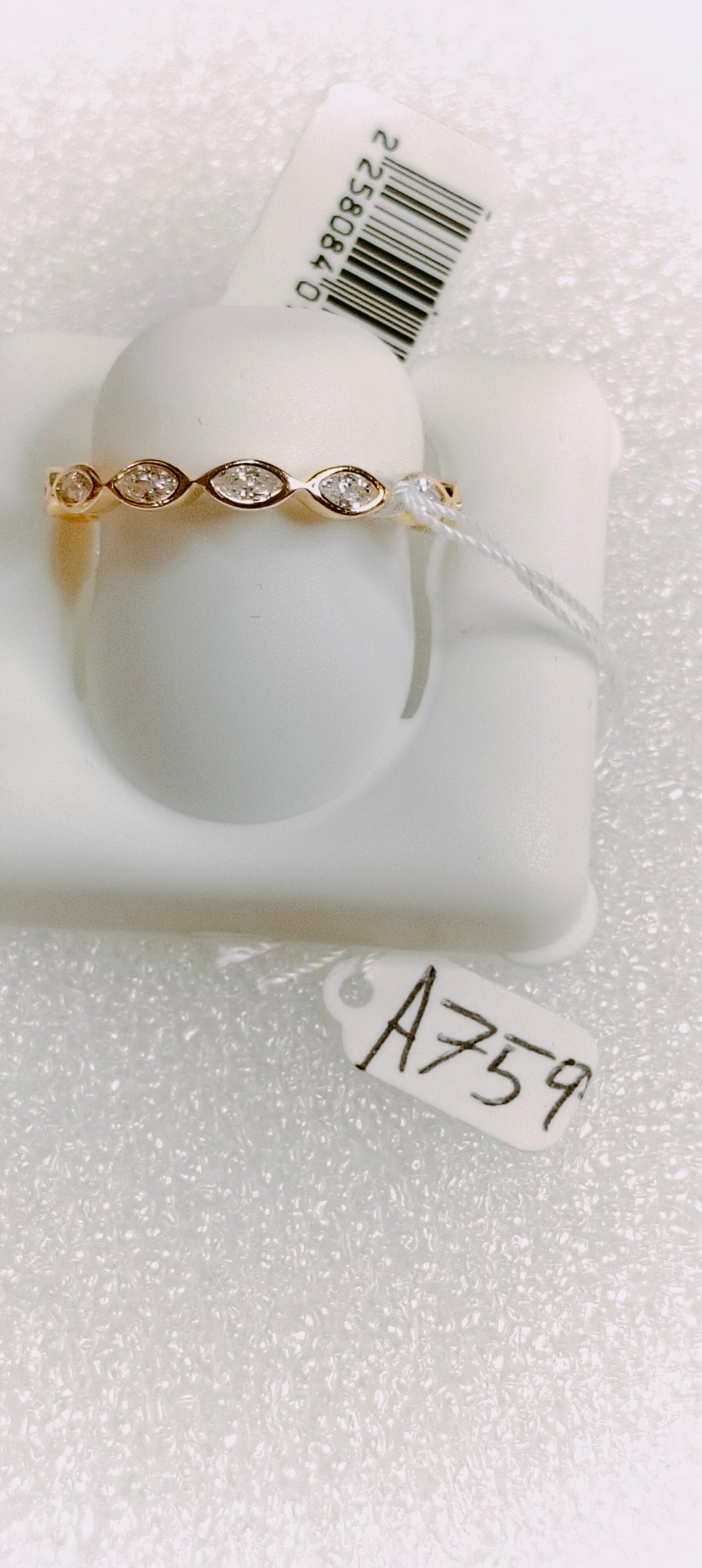 759 Silvery Jewelry