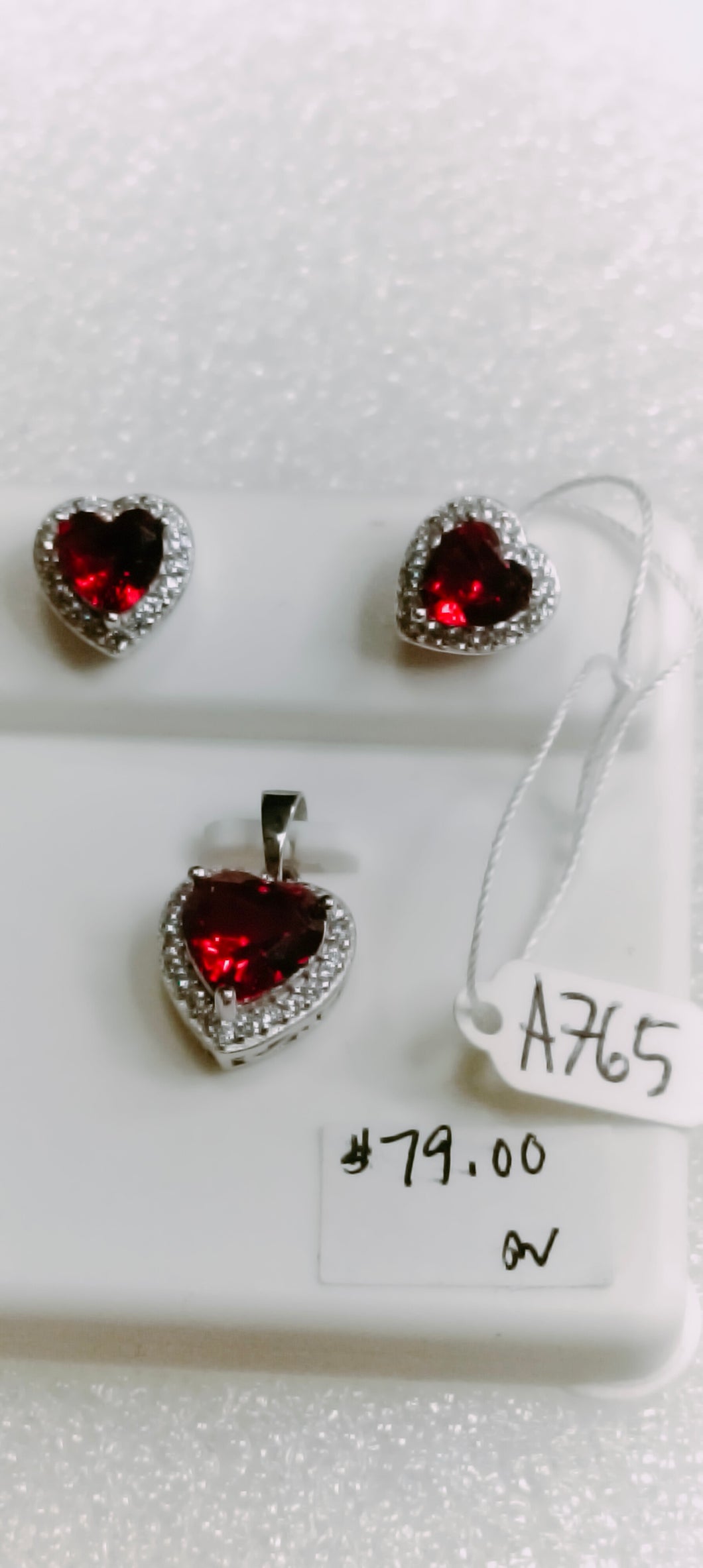 765 Silvery Jewelry