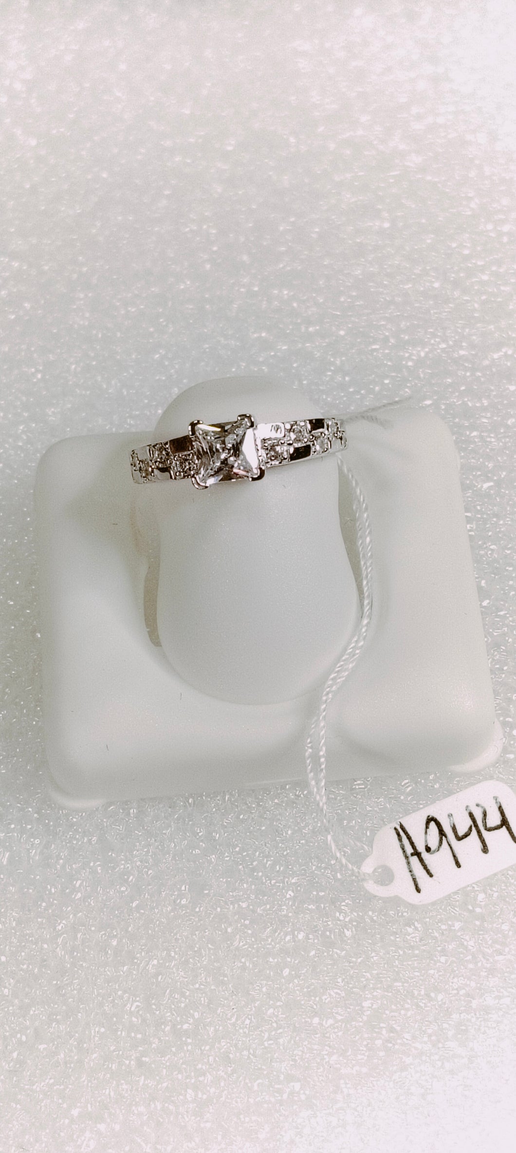 944 Silvery Jewelry