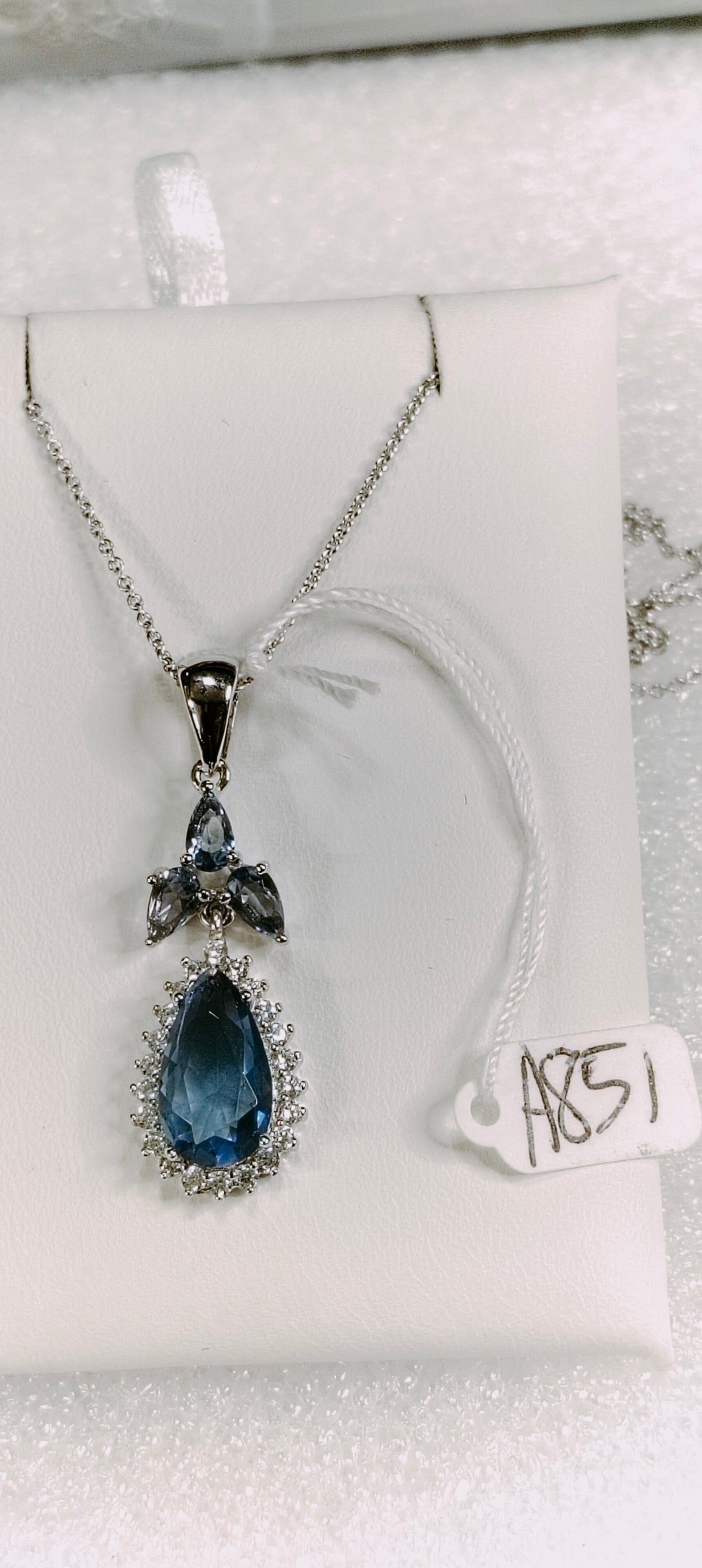 851  Silvery Jewelry